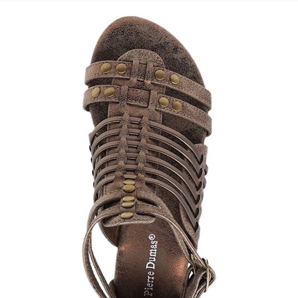 👁 Adele Gladiator Sandals - Picture 2 of 3